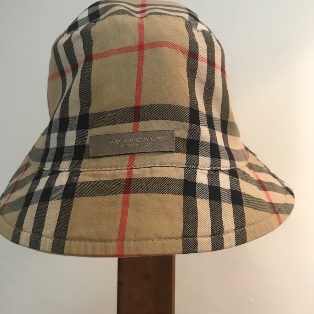 Burberry Nova Check Bucket Hat